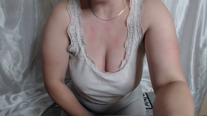 BettyGirlKiss