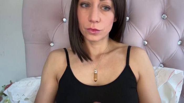 MiaBOOTYQueen