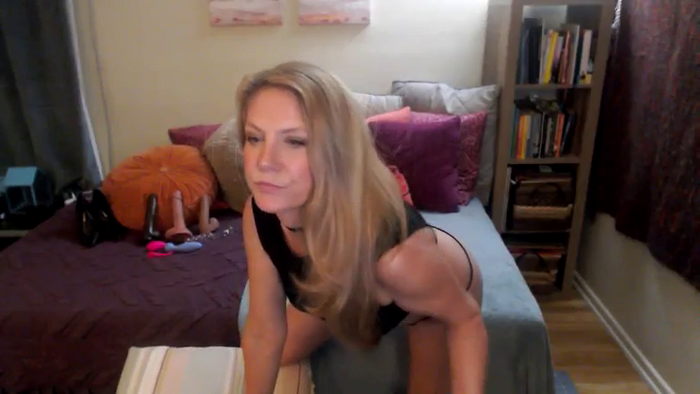 SweetCougarCandy