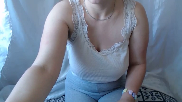 BettyGirlKiss