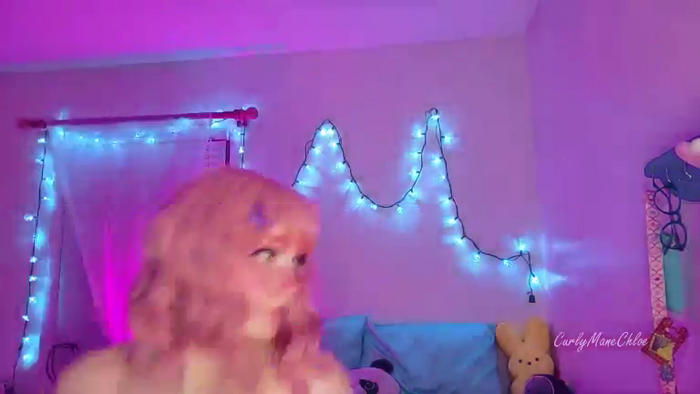CurlyManeChloe