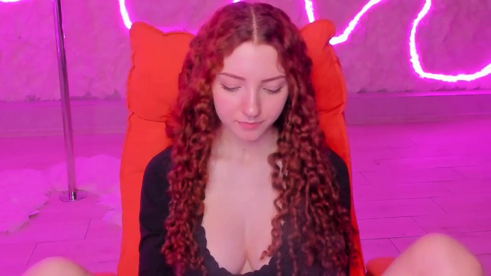 CurlyRina