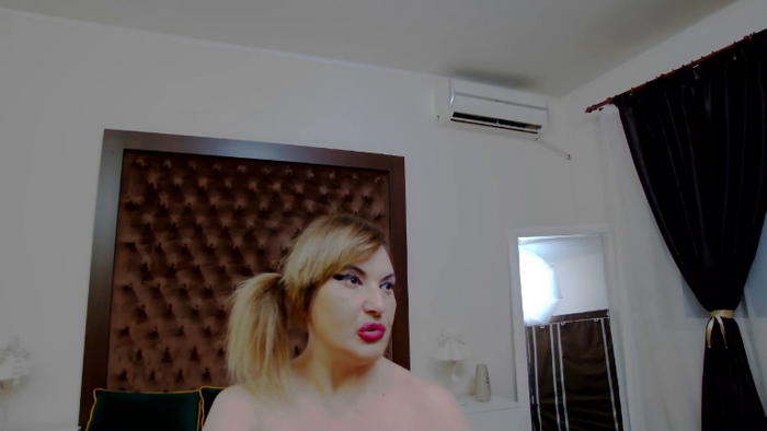 KiraLeila