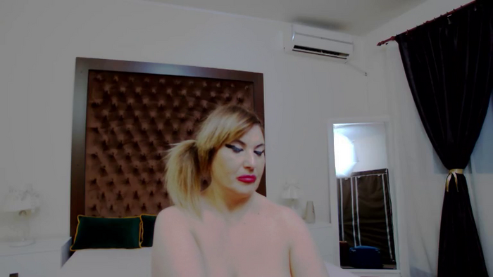 KiraLeila