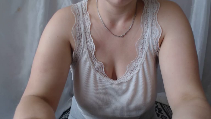 BettyGirlKiss