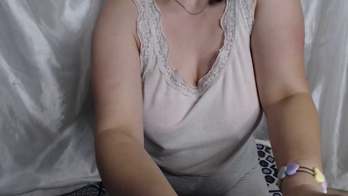 BettyGirlKiss
