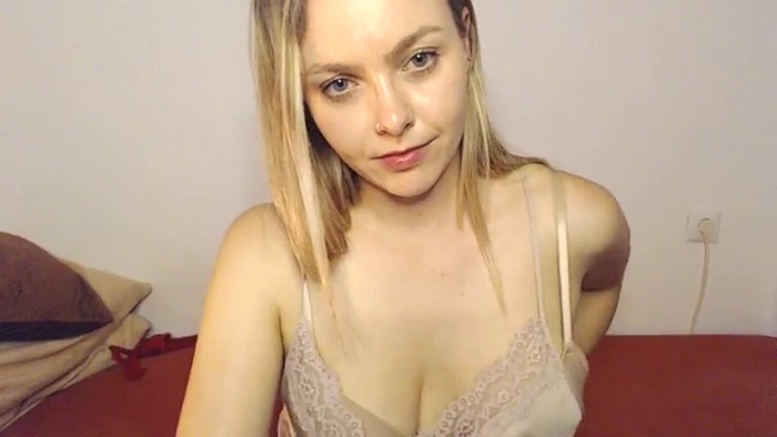 BlondeBeauty978