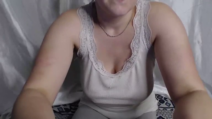 BettyGirlKiss