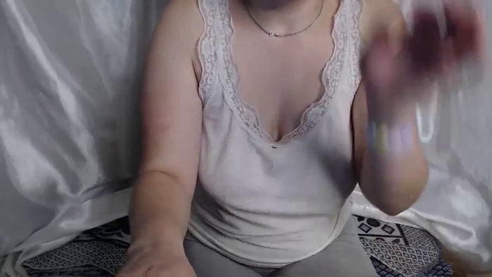 BettyGirlKiss