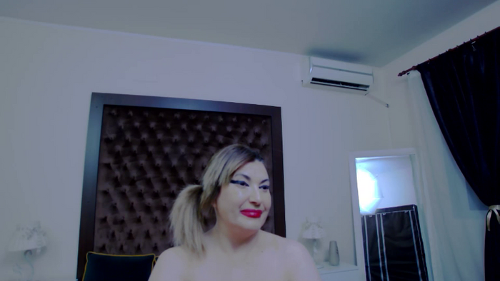 KiraLeila