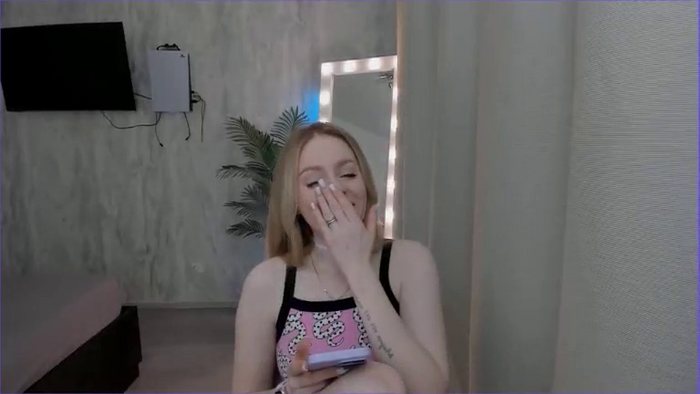 mf-CaseyCumFace