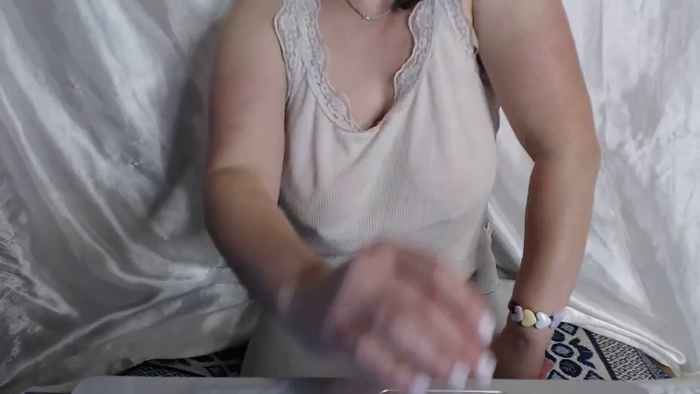 BettyGirlKiss