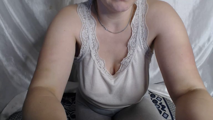 BettyGirlKiss