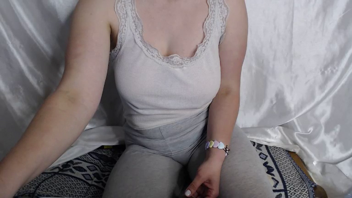 BettyGirlKiss