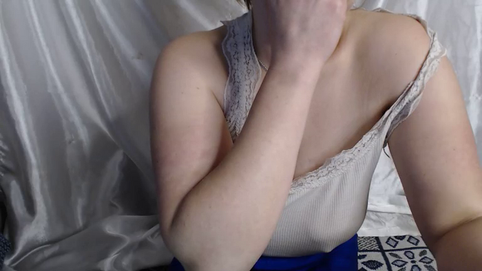 BettyGirlKiss