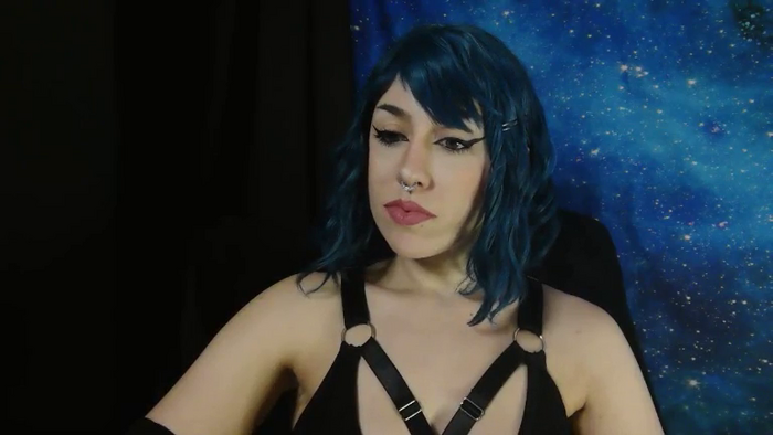 MissVikkiBlue