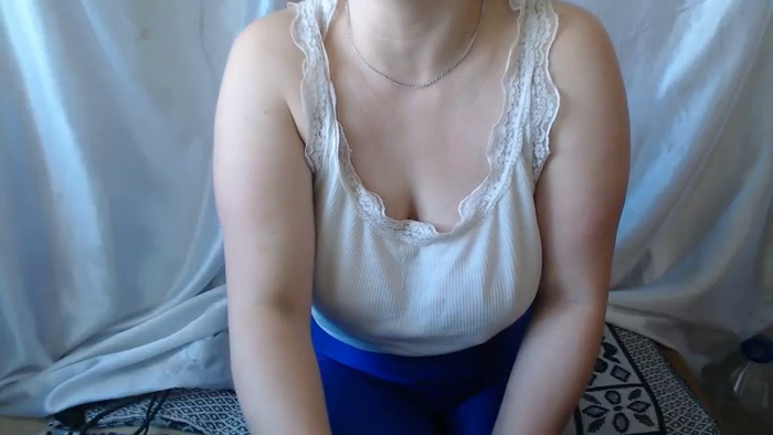 BettyGirlKiss
