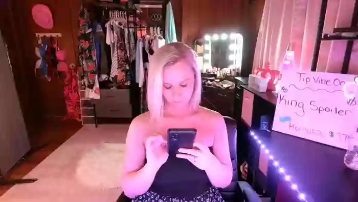2024/04/26/streamate-xxcamrenxx-04-40-00