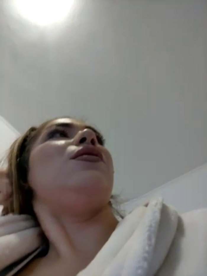Ella_Alexis