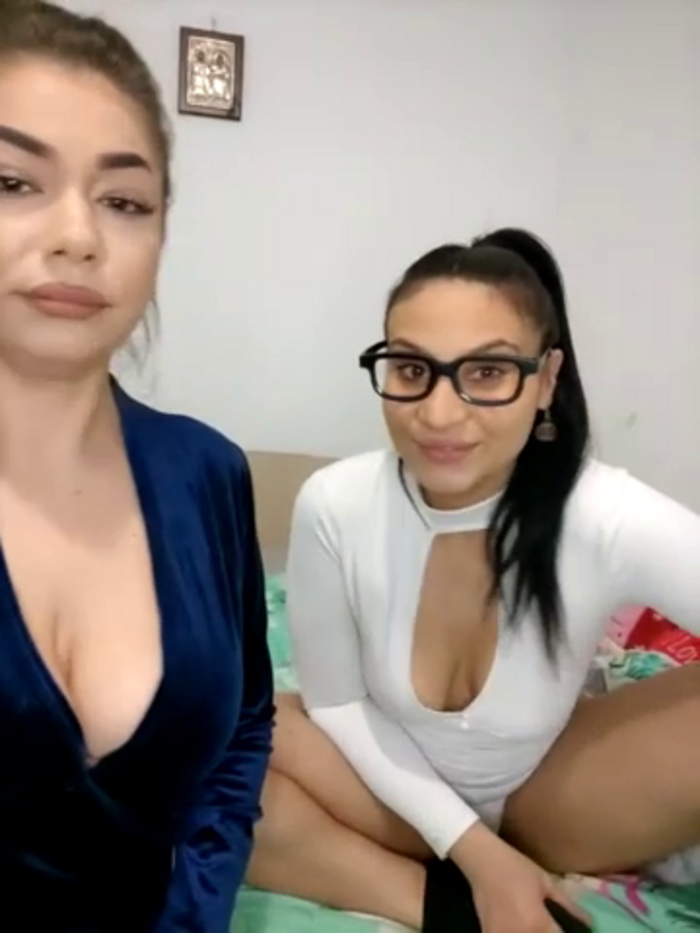 Ella_Alexis