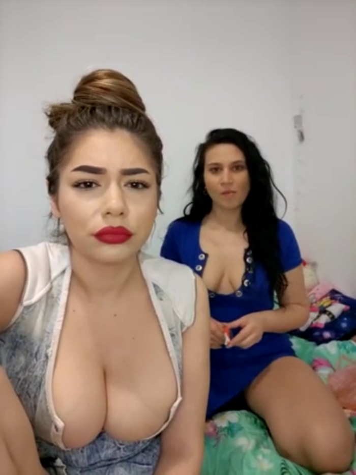 Ella_Alexis