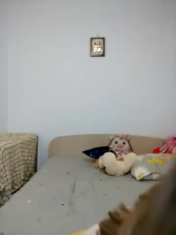 Ella_Alexis