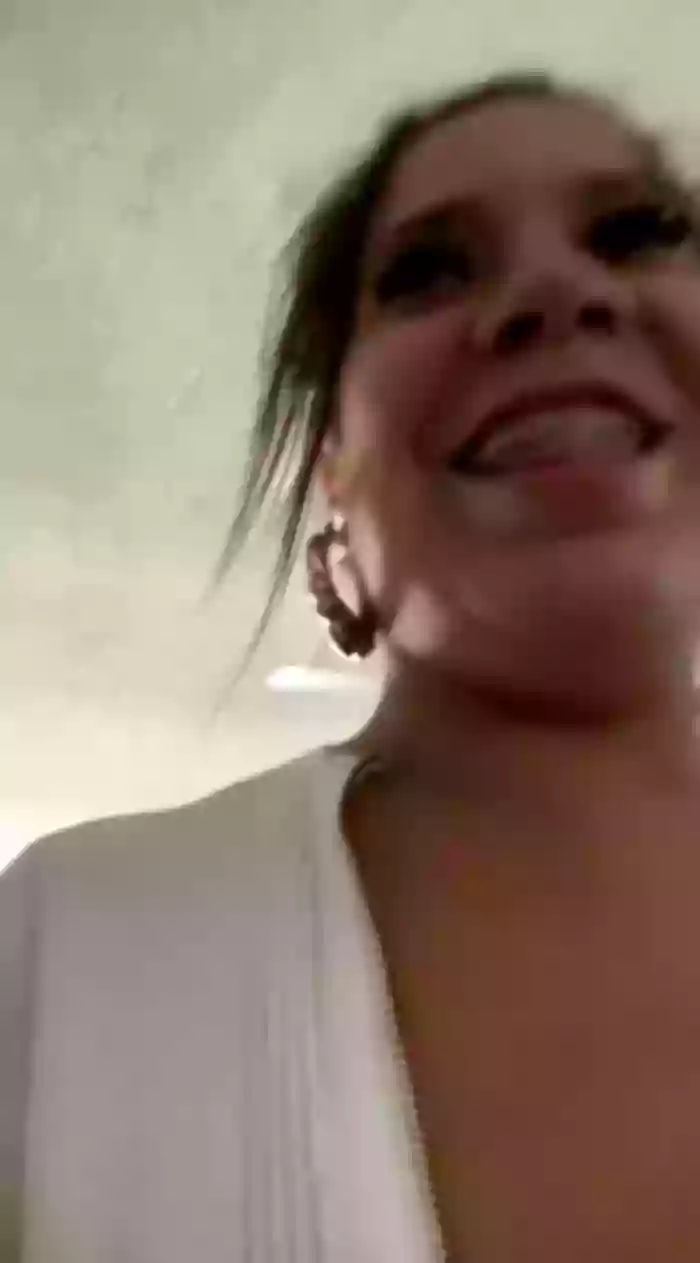 2023/01/30/stripchat-bigbuttbrooklynn-00-26-47
