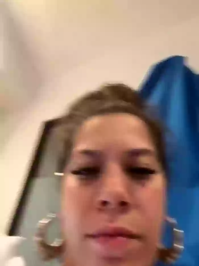 2023/01/31/stripchat-bigbuttbrooklynn-03-12-26