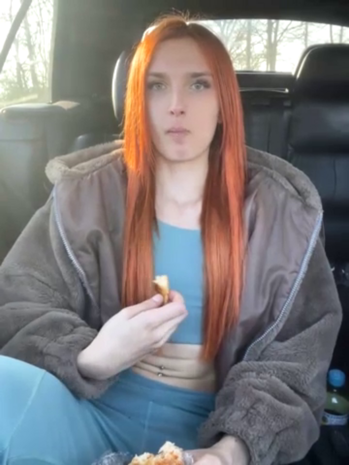 AnnyBelle_