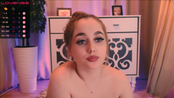 Mia__Shy