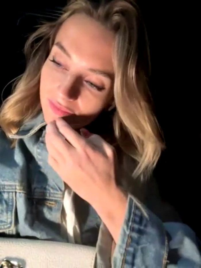 -AngelAri-