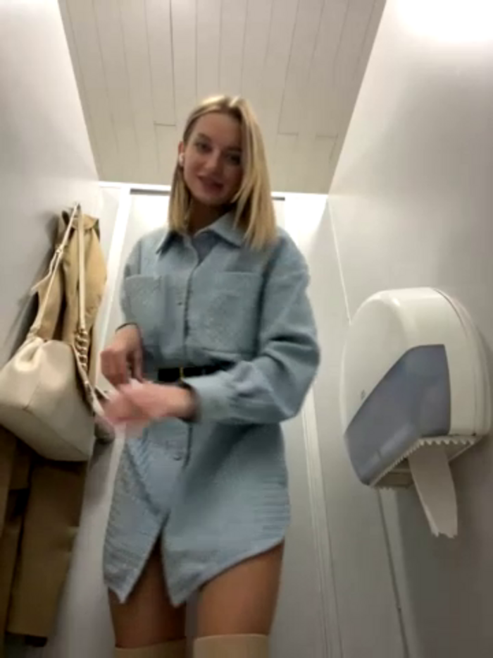 -AngelAri-