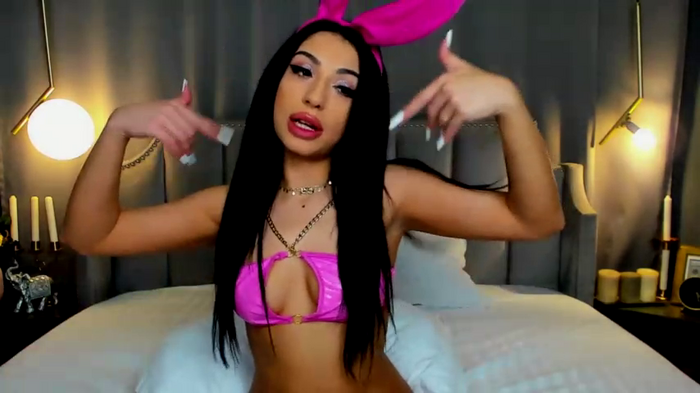 Anais_Bloom
