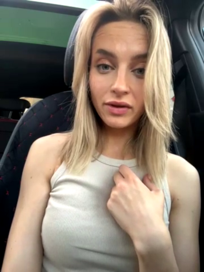 -AngelAri-