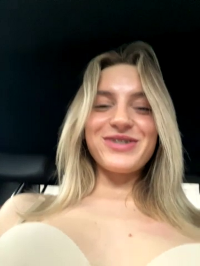 -AngelAri-