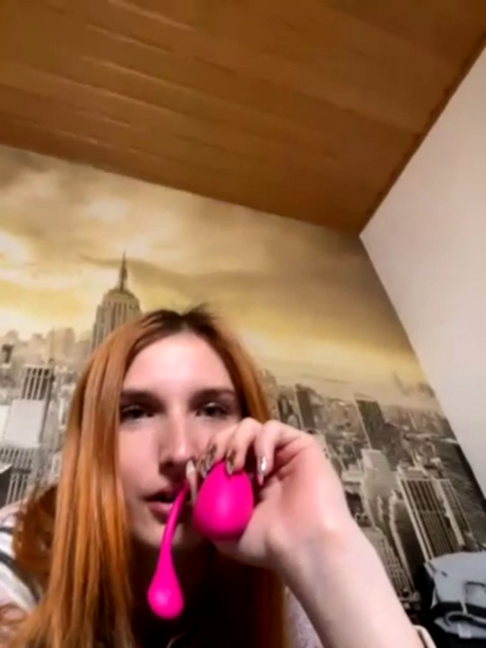 AnnyBelle_