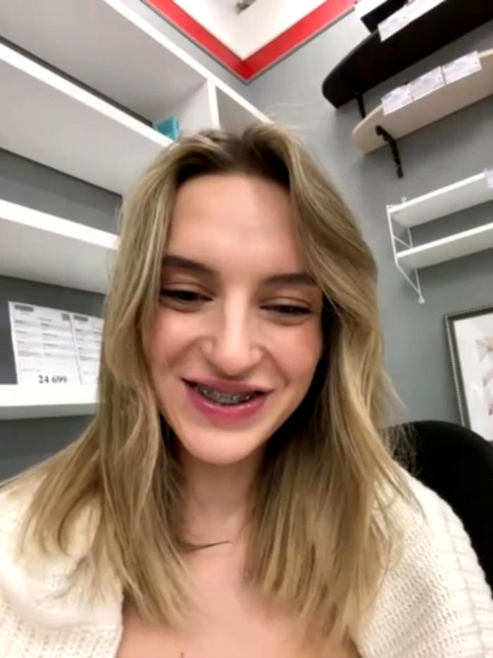 -AngelAri-