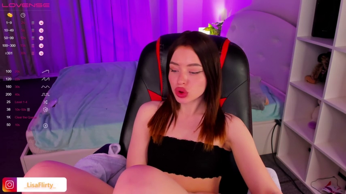 Lisa_Flirty