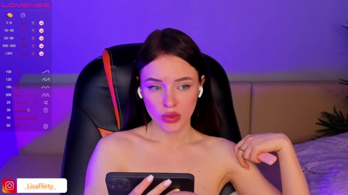 Lisa_Flirty