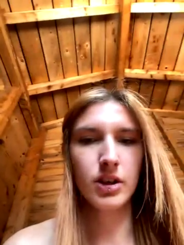 AnnyBelle_
