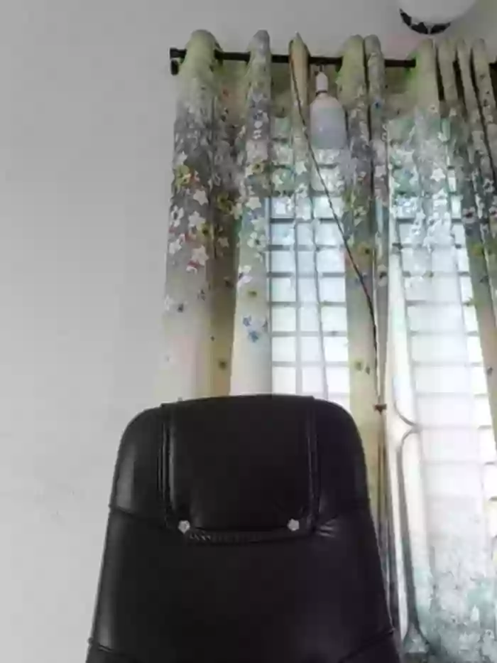 2023/06/06/stripchat-dipa-rani-10-25-03