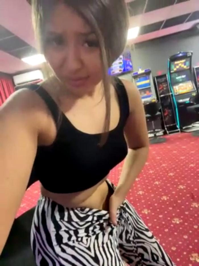 LarisXXX