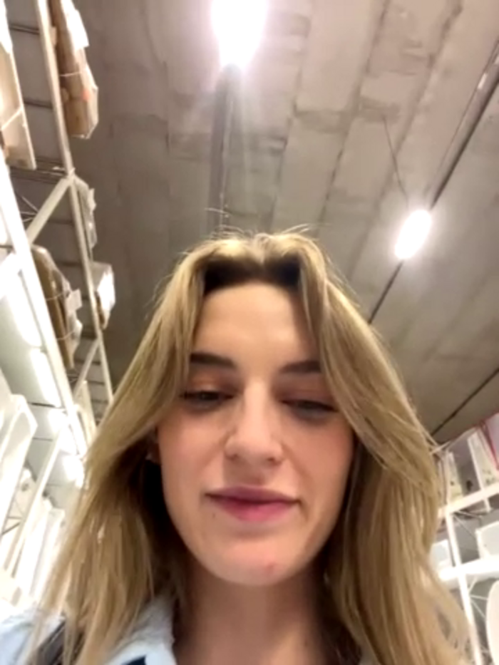 -AngelAri-
