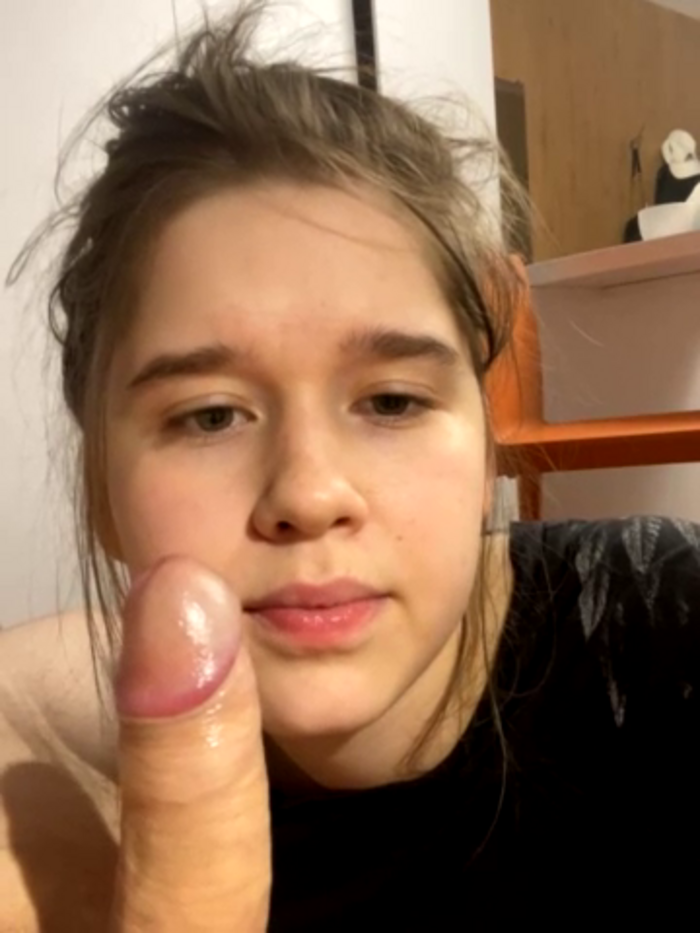HornyGirlH