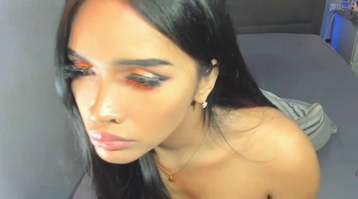 PrettyYoungHugeCockTS