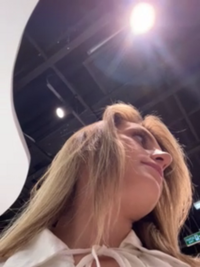 -AngelAri-
