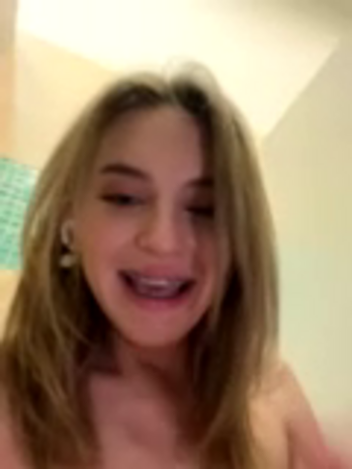 -AngelAri-