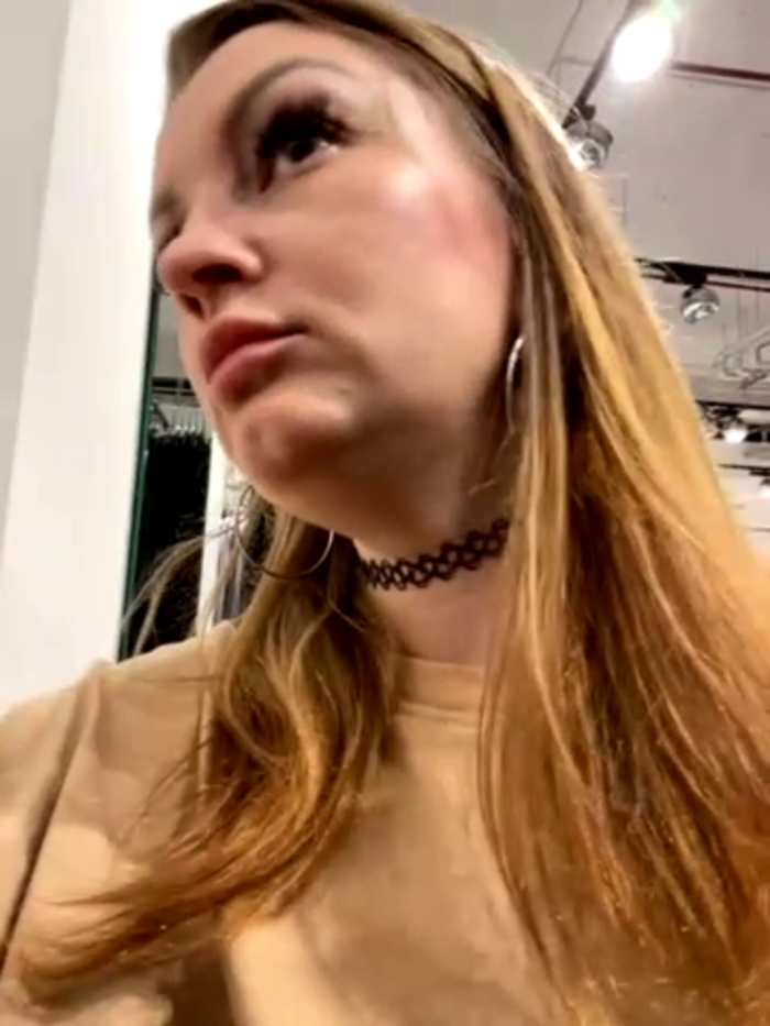 Teya_moon_