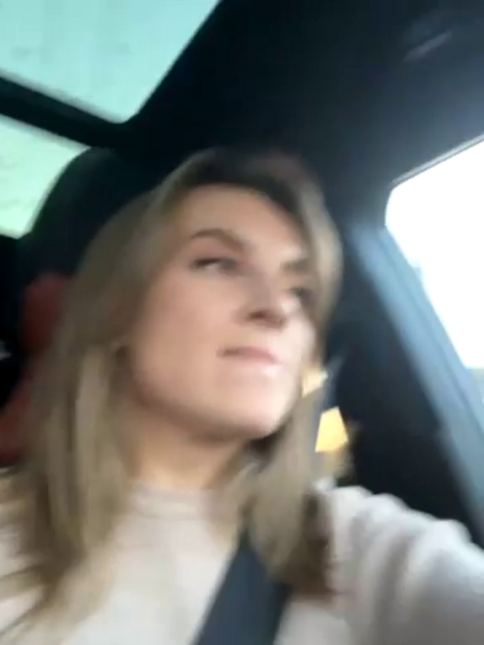 -AngelAri-