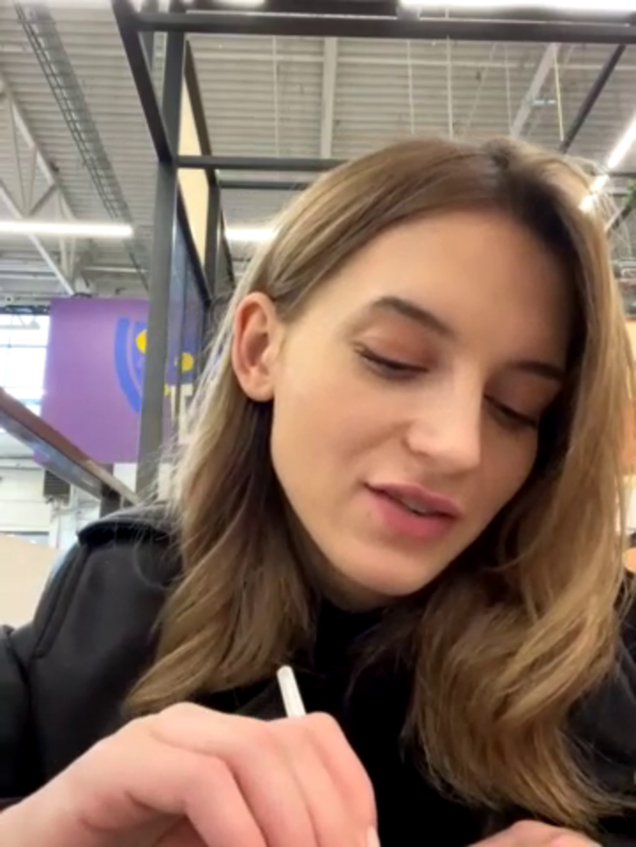 -AngelAri-